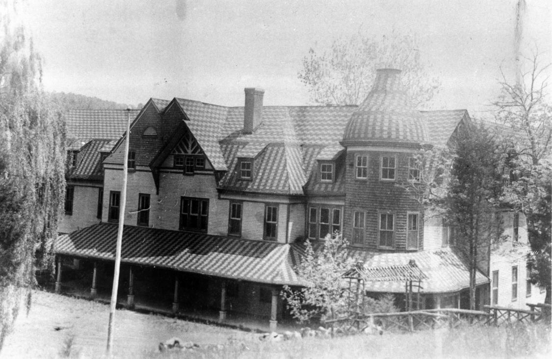 Yellow Sulphur Springs Hotel